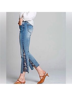 Driftwood 30 x 26 Indie berry jam floral embroidered jeans